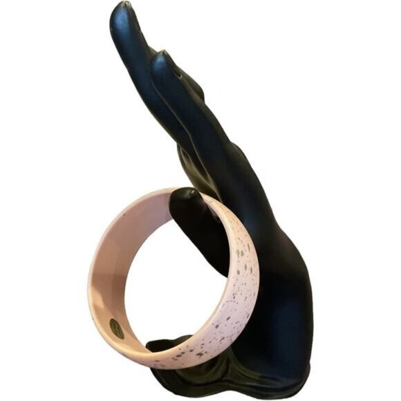 Vintage Pink Speckled Bangle Bracelet - Picture 4 of 4